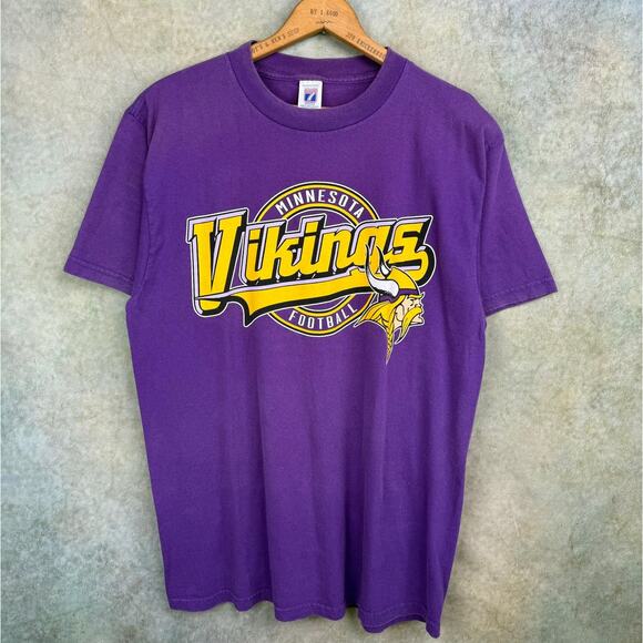 VTG 90s Minnesota Vikings NFL T Shirt Sz L Purple Logo7 Sports Retro - Picture 1 of 5
